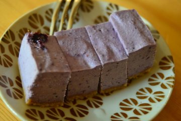 Low glycemic blueberry cake.