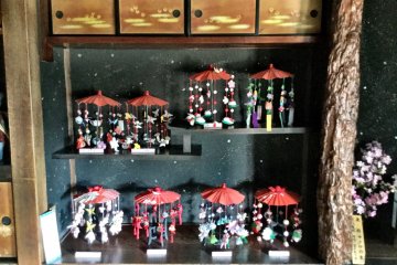 Delicate ornaments on display in the tokonoma