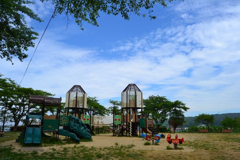 <p>Big playground for visitors of&nbsp;all ages.</p>