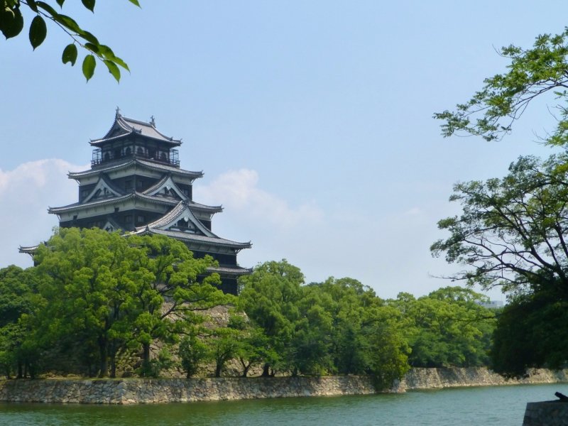 The Hiroshima Castle in all its glory