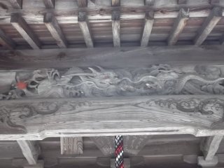 Under the eaves of the prayer hall
