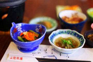 Some Japanese vegetable dishes. No idea what the right pot was, any ideas?