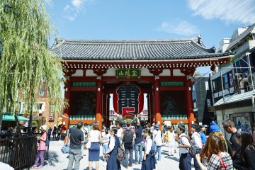 Asakusa's Sensoji Temple