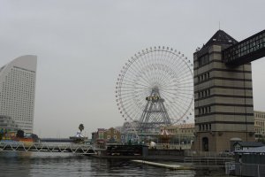 Cosmo World Ferris Wheel
