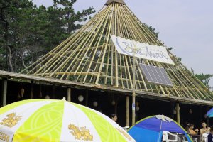 Blue Moon hosts live music events and is one of the most well-known thatched huts on the beach.