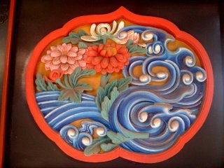 Flowing water and flowers, emblems of Benzaiten