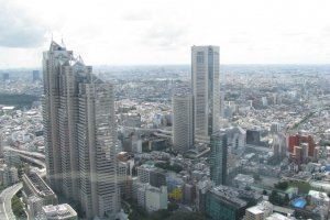 Тройное здание - Shinjuku Park Tower