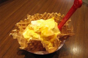 Dessert with mango ice cream