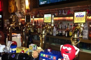 <p>Sideways has four beers on tap, many more bottled varieties and a full selection of liqour for mixed drinks</p>