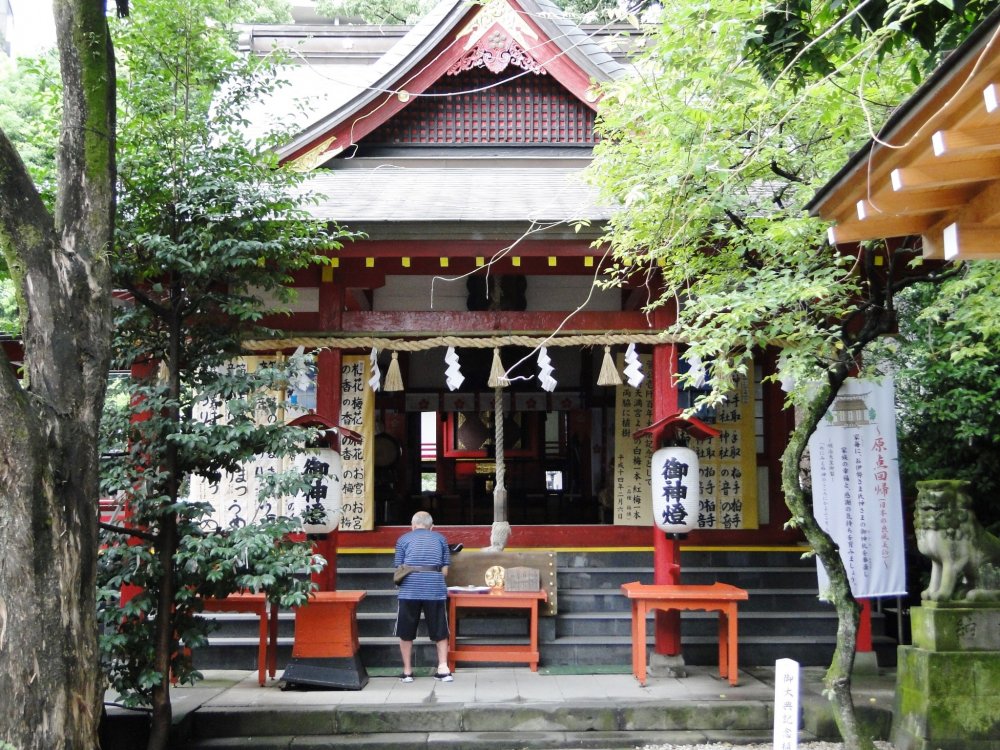 Tetori Tenman Shrine in downtown Kumamoto