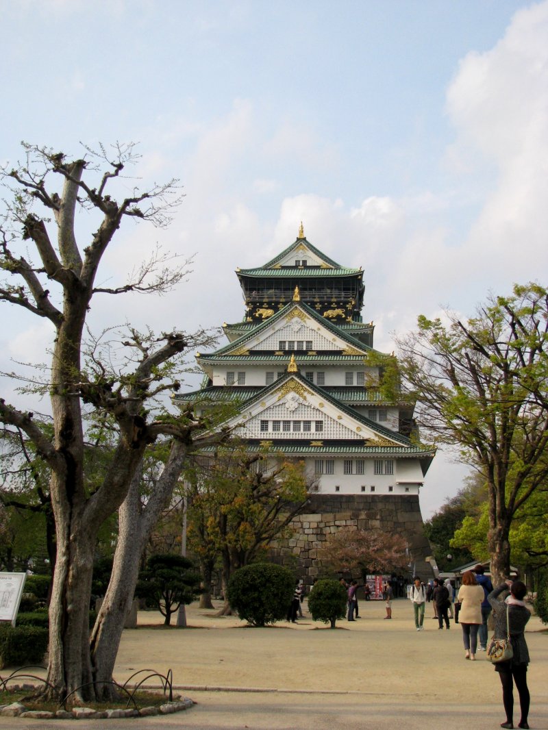 Замок города Осака
