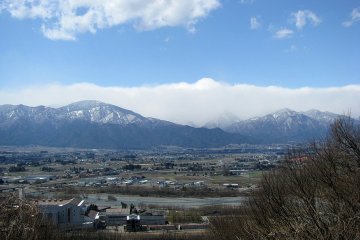 The Hida mountain range in Nagano
