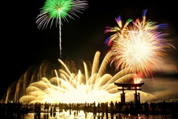 Miyajima Fireworks Festival [Discontinued]