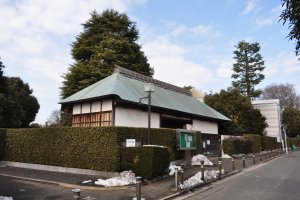 Nagayamon gate of the Suginami Historical Museum