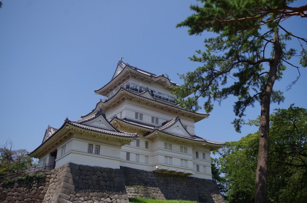 Visitors can view the panorama of Odawara from the top of the castle. In the grounds is also an informative museum explaining the history of the castle.