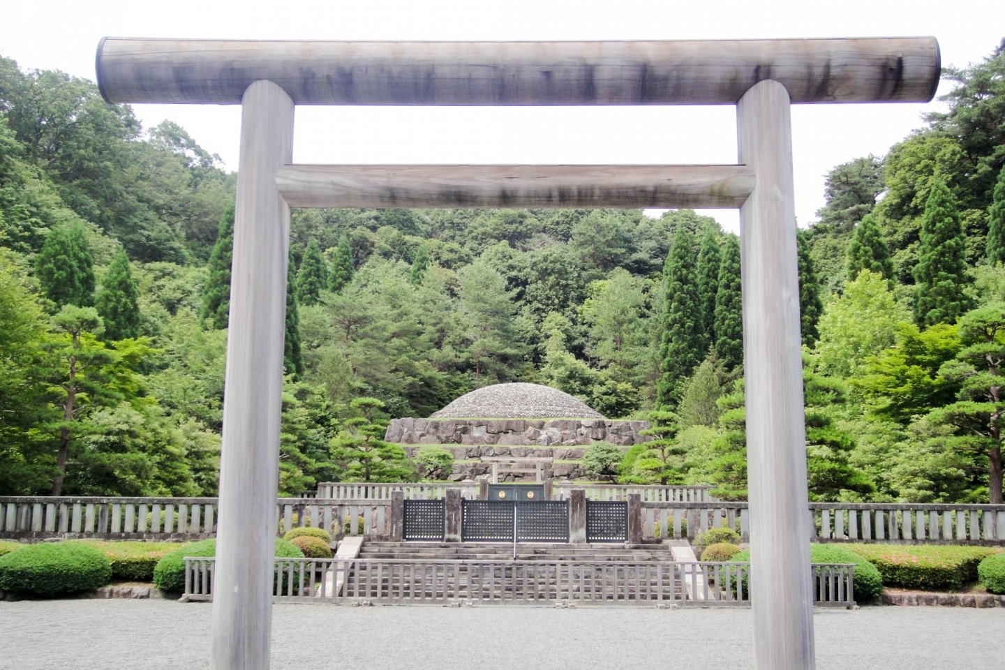 Musashi Imperial Graveyard, Hachijoji City