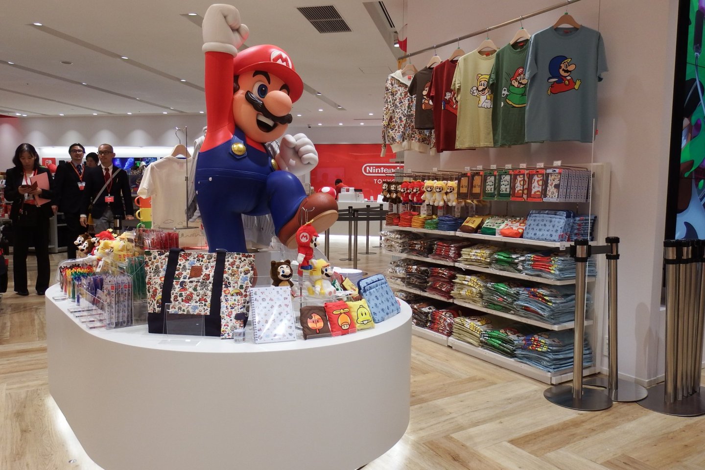 Mario akan menyambut Anda