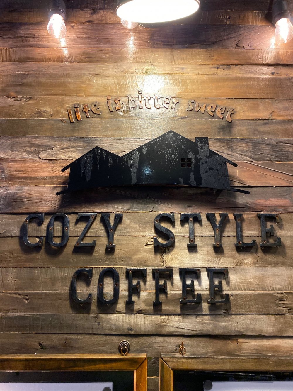 Cozy Style Coffee is a homey cafe in Ochiai