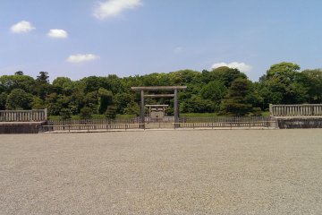 The tomb of Emperor Jimmu