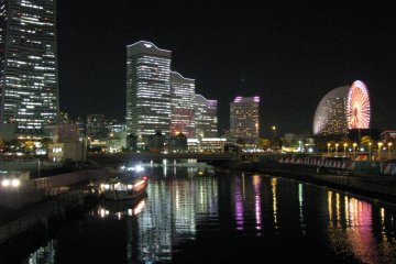 Романтический вид ночной Йокогамы 