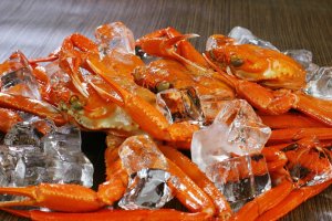 to snow crabs in Tottori - Japan has a diverse range of unique home town eats!
