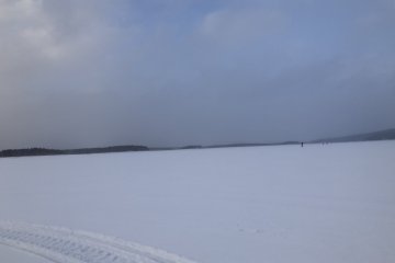 2373 hectares of frozen lake