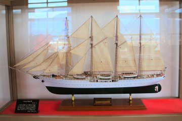 A scale-model of the ship, Esmeralda