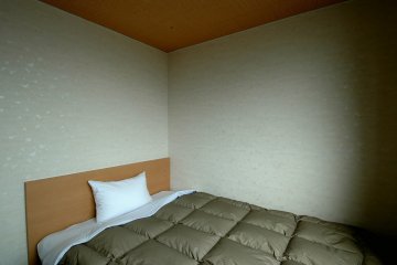 Single bed room
