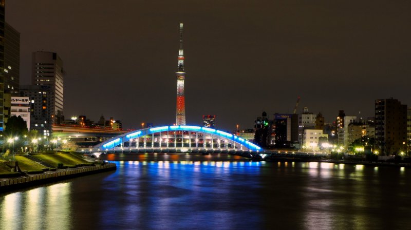 Skytree will be illuminated in two different ways during the festive season