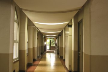 教学楼内走廊