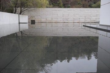 Zen symmetry at the D T Suzuki Museum