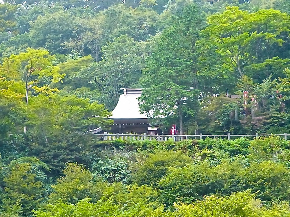 Distant view of Nasu-onsen-jinja Shrine