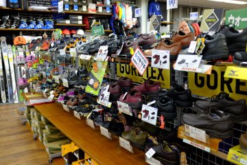 In addition to hiking shoes, there is also a decent range of casual shoes
