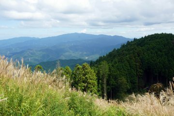 Mount Kongo (center) and Mount Katsuragi (left)