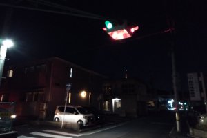 The UFO signal silently hovers over an unsuspecting car