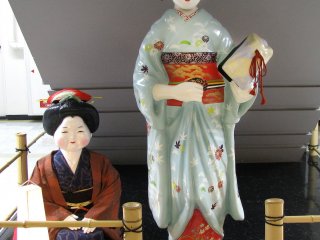 Фигуры майко и гейко в Киото