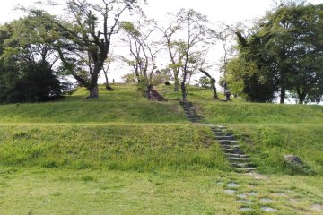 A stone footpath leading up the mound. 