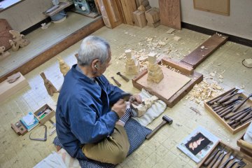 Takikawa-san's wood carving mastery