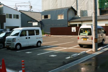 Parking is plentiful in the Konyamachi area