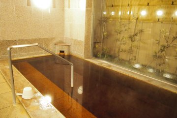 Indoors onsen with natural minerals that make your skin soft and smooth after a dip.