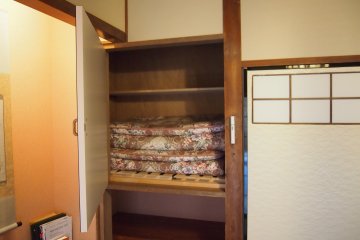 <p>I was delighted to find a futon cupboard even though I didn&#39;t utilise it at all. It reminded me of Doraemon!&nbsp;</p>