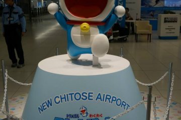 <p>โดเรมอนคอยต้อนรับทุกคนสู่สนามบินNew Chitose</p>