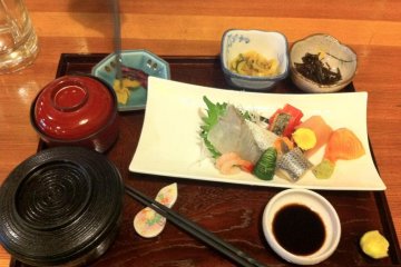 1300 yen Sashimi Plate