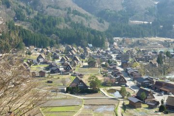 หมู่บ้านชิคาราวา (Shirakawa-go)