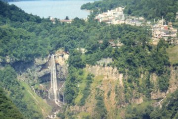 <p>The famous waterfalls of Nikko &lsquo;Kegon no taki&rsquo;</p>