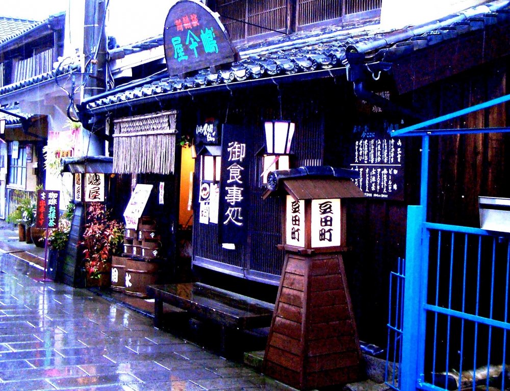 Mamedacho old town in the rain